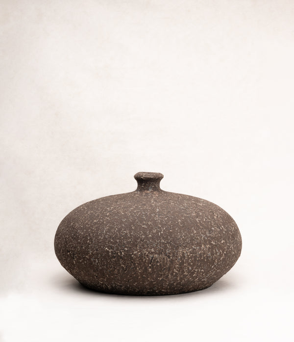 Terracotta vessel No 1