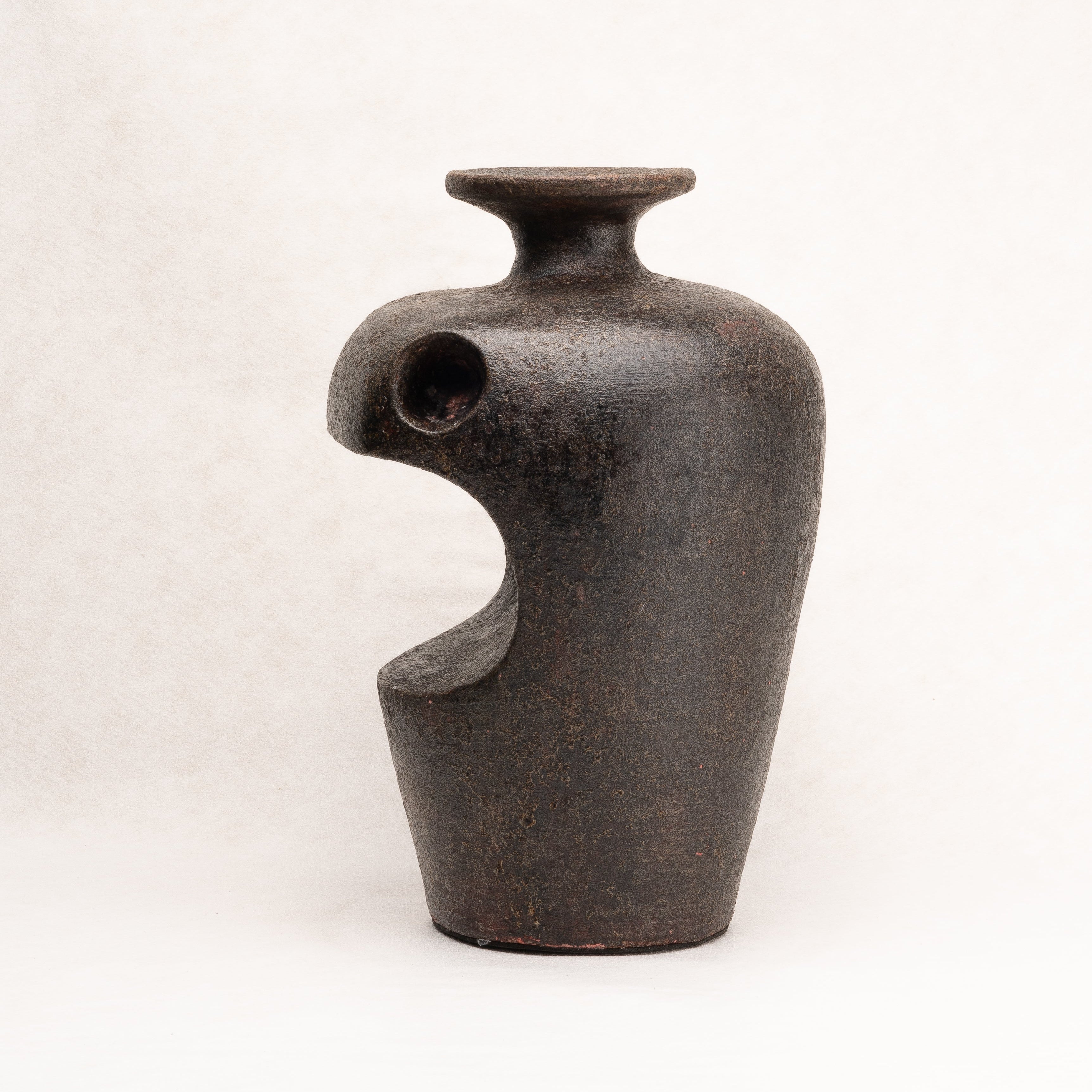 Terracotta vessel No 11