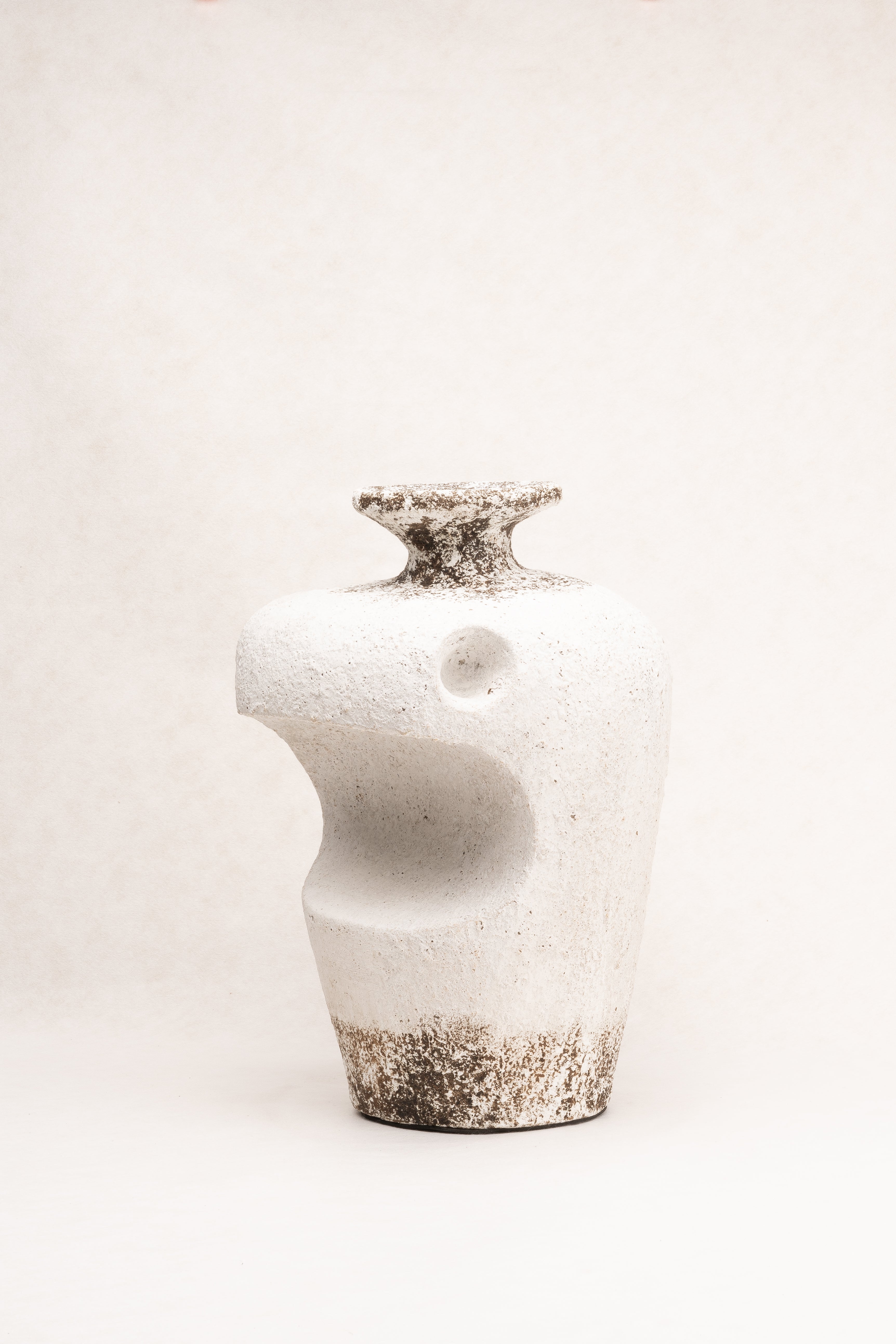 Terracotta vessel No 12