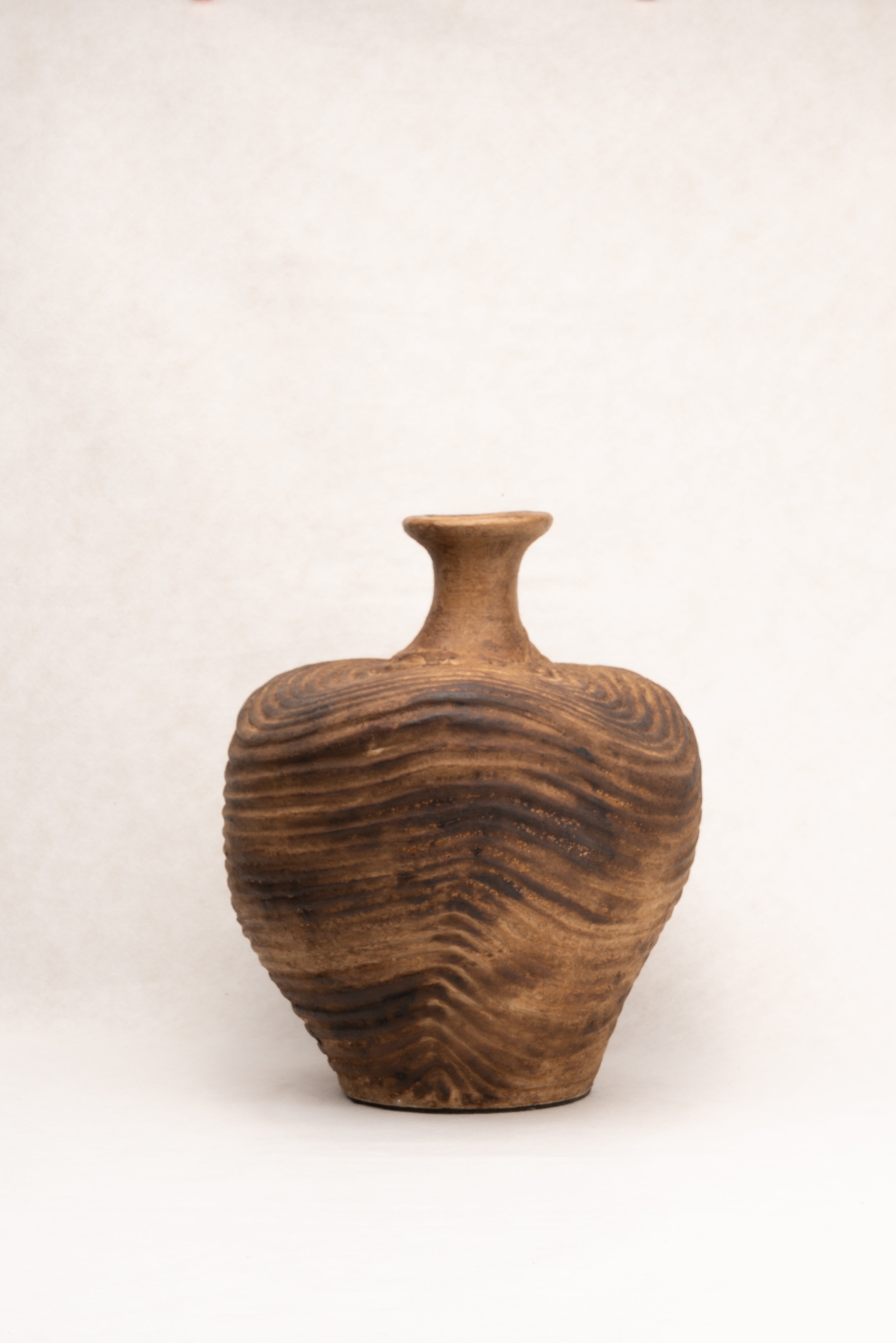Terracotta vessel No 20