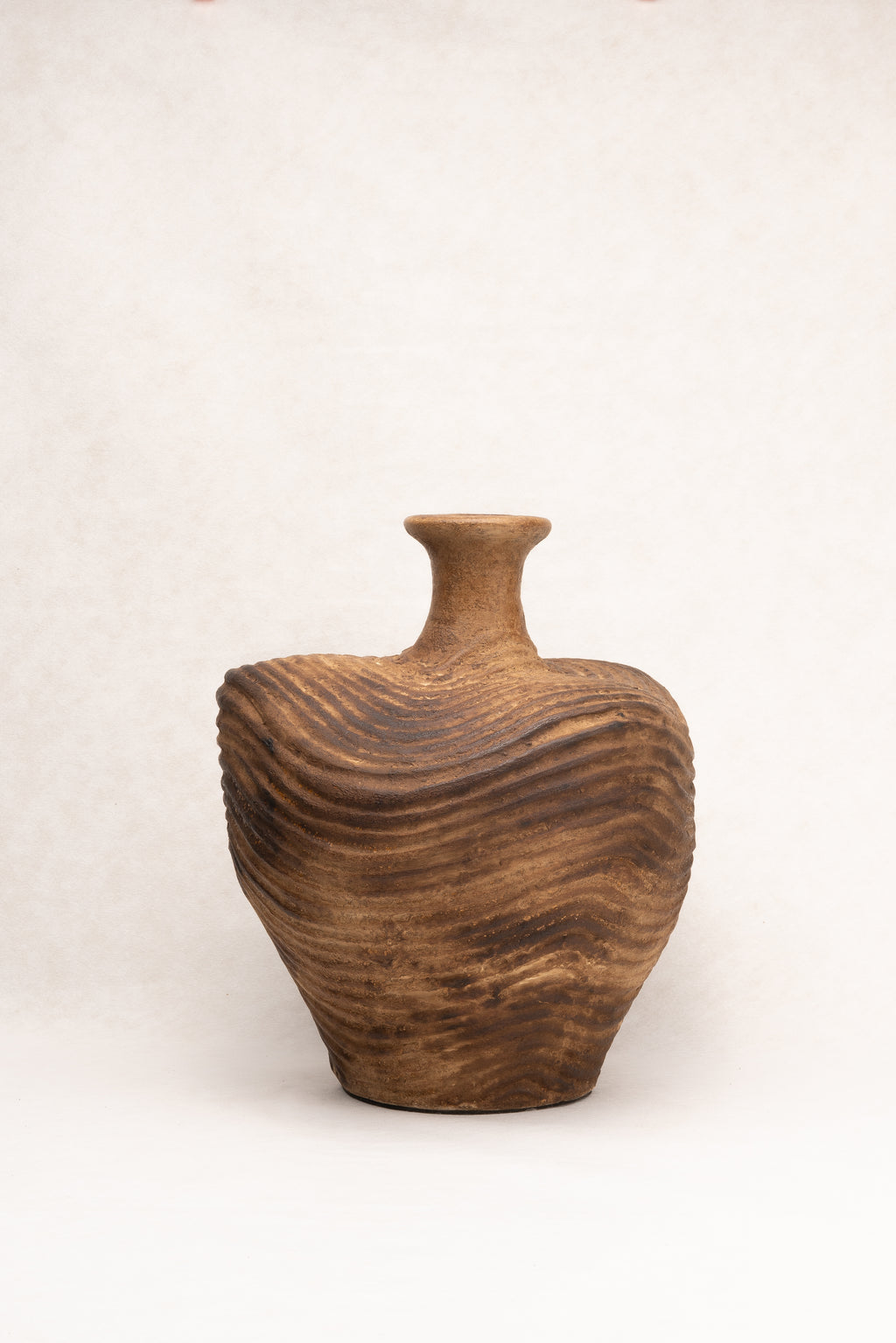 Terracotta vessel No 20